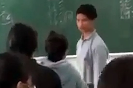 Xử lý nữ sinh đấu khẩu với thầy: 'Tránh vùi dập cá nhân, hủy hoại tương lai học trò'