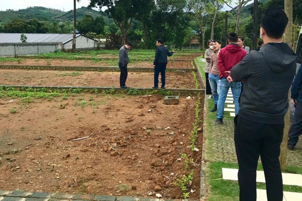 Muôn chiêu thổi giá, thông tin mập mờ để bán nhà đất khi thị trường ế ẩm-3