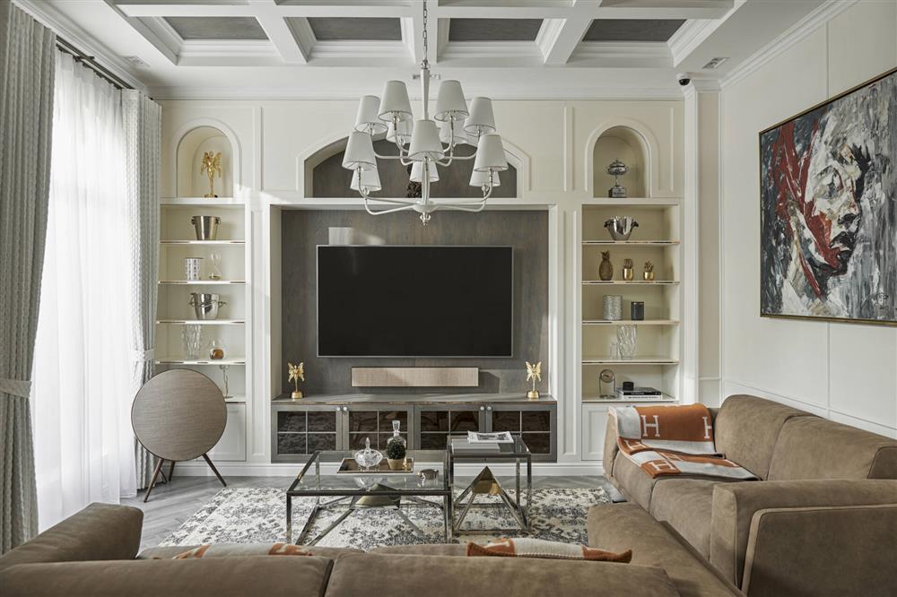 Toàn cảnh lâu đài ngốn 10 tỷ của Hoa hậu Hương Giang, nội thất toàn hàng tuyển theo phong cách Mỹ-4