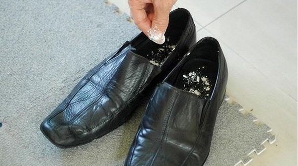 Top 15 mẹo hiệu quả nhất giúp khử mùi hôi giày dễ dàng mà không cần phải giặt-5