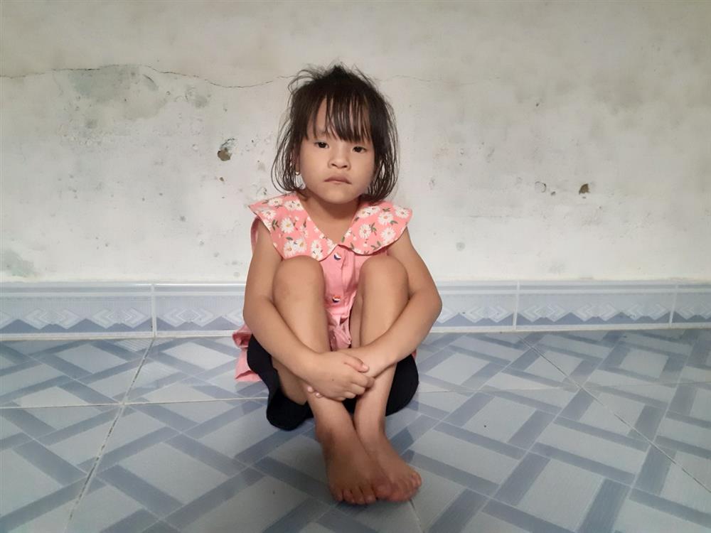 Người đàn ông nhiều năm sống nhờ thuốc ngủ sau biến cố hôn nhân, cay đắng cầu xin sự sống cho con gái mắc bệnh hiểm nghèo-2