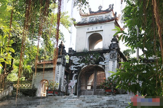 Chuyện kì bí ở ngôi đền linh thiêng bậc nhất xứ Nghệ