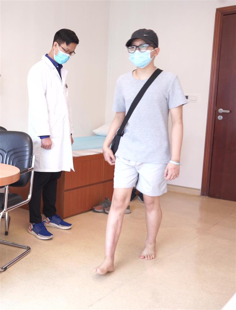 Bệnh nhân đầu tiên ở Việt Nam điều trị ung thư xương bằng ni tơ lỏng hồi phục thần kỳ-1