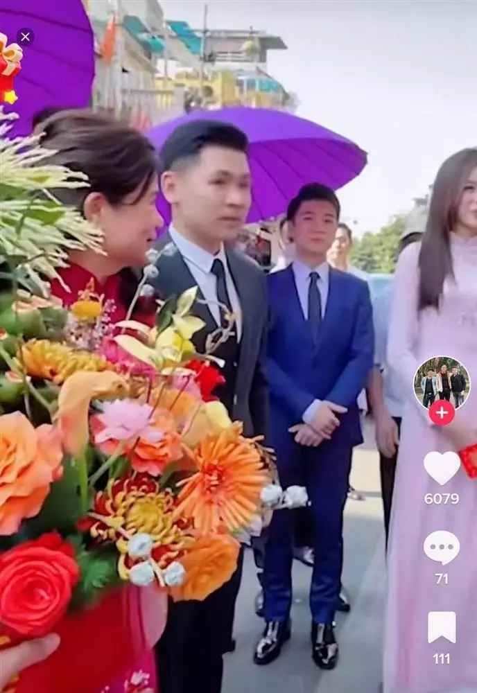 Đám hỏi em trai, con trai cả bầu Hiển chiếm sóng nhờ điều này-4