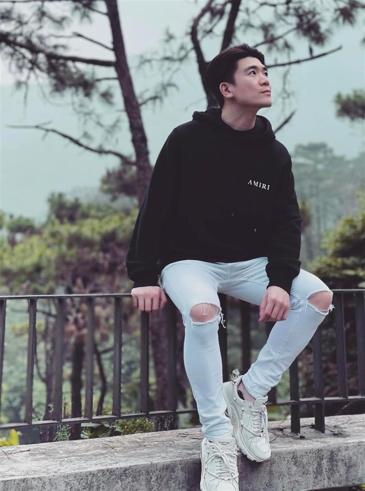 Đám hỏi em trai, con trai cả bầu Hiển chiếm sóng nhờ điều này-11