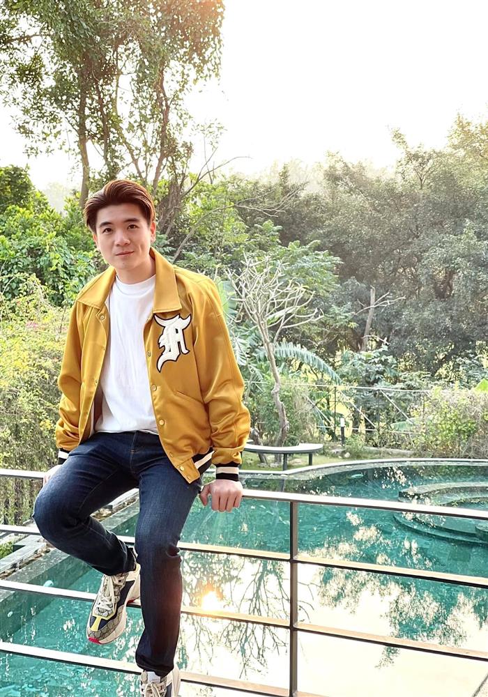 Đám hỏi em trai, con trai cả bầu Hiển chiếm sóng nhờ điều này-12