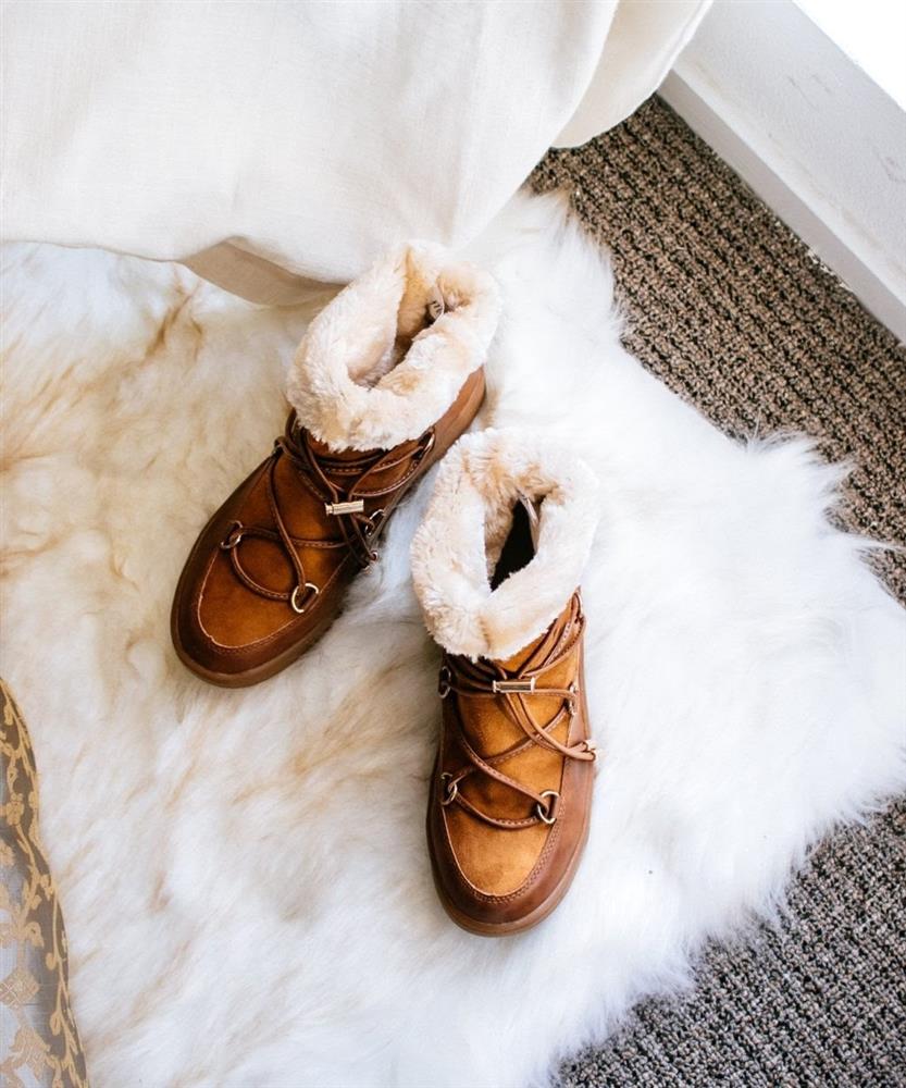 Làm sạch boots chỉ dùng xà phòng liệu có đủ? Biết những mẹo này, việc vệ sinh trở nên nhàn tênh lại luôn trông như mới-3