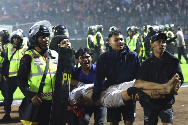 Indonesia phá dỡ sân vân động xảy ra bạo loạn làm 133 người chết-1