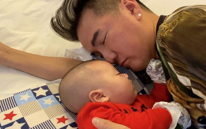 Đàm Vĩnh Hưng xúc động khóc nhớ khoảnh khắc con trai ruột chào đời-1