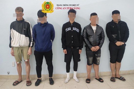 Bất ngờ lời khai của các đối tượng vừa bị bắt nghi trộm cắp 130 điện thoại trong siêu thị ở Đà Nẵng