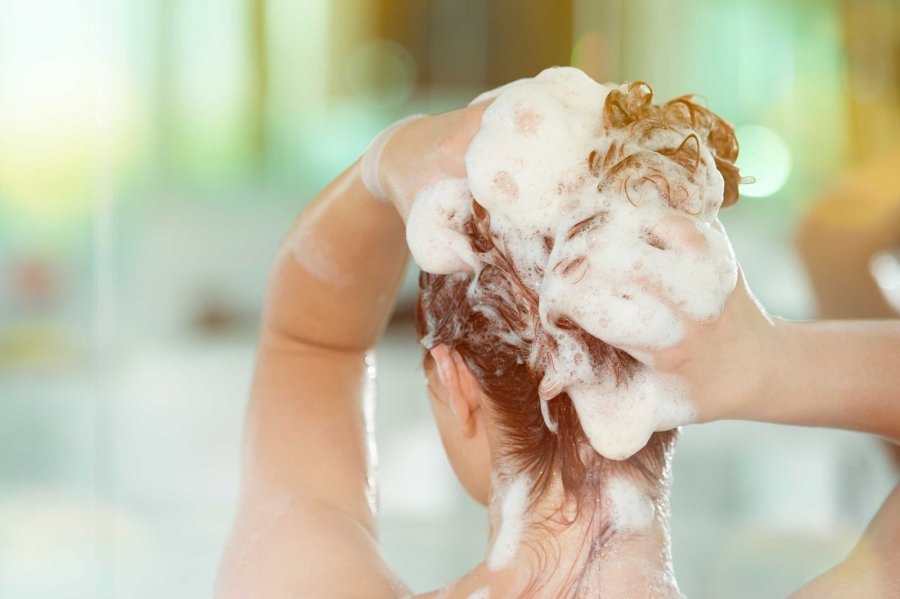 4 sai lầm khi sử dụng dầu xả có hại cho tóc không phải ai cũng biết-3