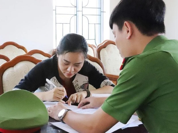 Nữ kế toán lừa hơn 110 tỷ đồng bằng chiêu tặng quà khi mua vật liệu xây dựng-1