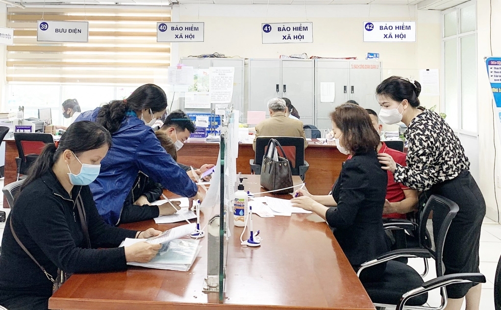 Người lao động nghỉ hưu trước tuổi có bị giảm lương hưu?-3