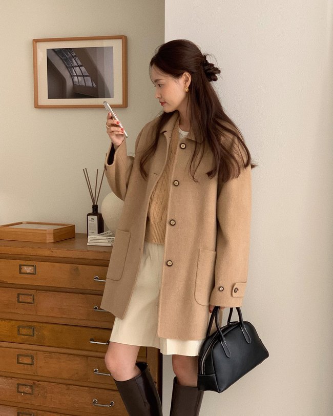 Lý do bạn nên sắm áo khoác màu be cho tủ đồ mùa lạnh-6