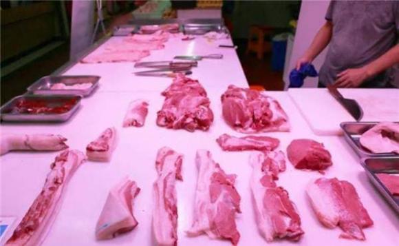 Cũng là thịt lợn, tại sao trong siêu thị không có mùi, ở chợ lại có mùi tanh? Đừng mắc sai lầm sau đây-2