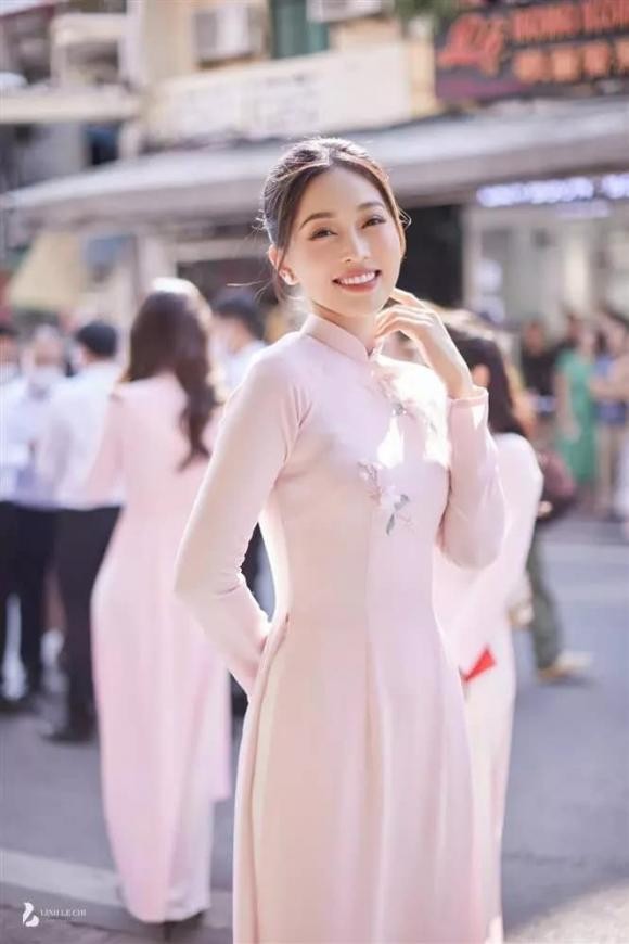 Á hậu Phương Nga lỡ miệng lộ chuyện Hoa hậu Ngọc Hân sắp kết hôn-1