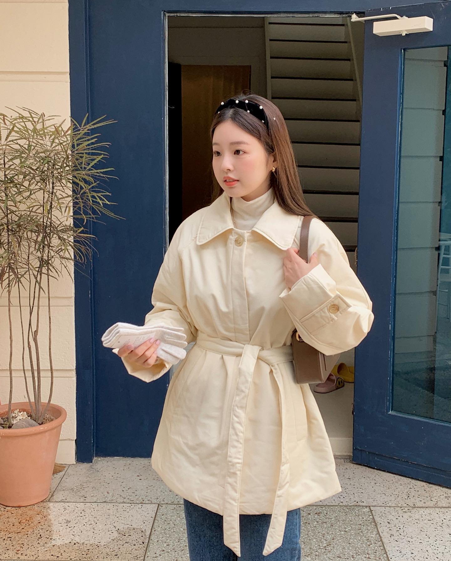 4 kiểu áo khoác tôn dáng cao ráo, thon thả đáng sắm nhất mùa lạnh-8