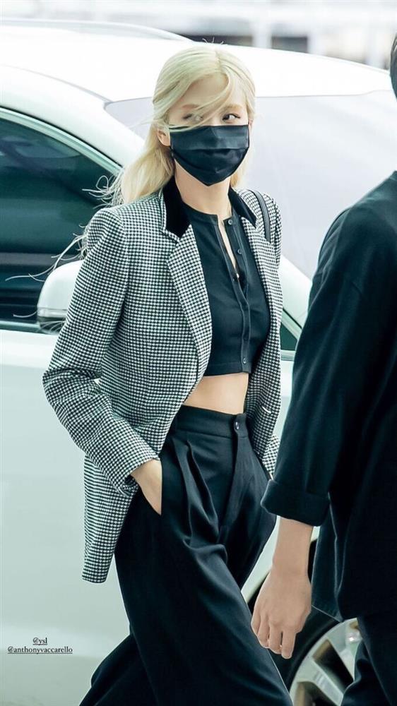 Rosé BLACKPINK trước kín bưng, nay toàn khoe eo con kiến-5