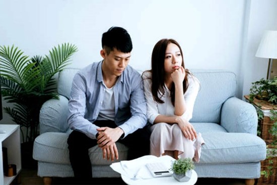 Tôi than 30 tuổi không tiền, bạn trai nói một câu gây hoang mang tột độ