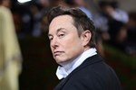 Tỷ phú Elon Musk tiếp quản Twitter, sa thải dàn lãnh đạo cấp cao-3
