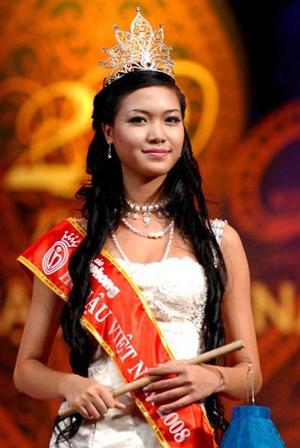 Cuộc sống top 3 Hoa hậu Việt Nam 2008: 2 người lui về ở ẩn, Á hậu thành MC nổi tiếng-2