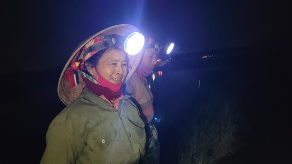 Lội ruộng, dầm mưa săn đặc sản, có đêm thu tiền triệu-5