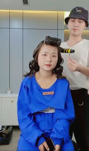 Mẹ Phúng Phính Hà Giang lên sóng, netizen tưởng Quỳnh Búp Bê-12