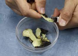 Đừng ném bỏ cuống cà tím, khi đốt lên có công dụng cực mạnh-4