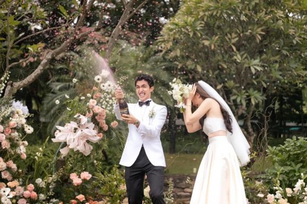 Chú rể Bình An có động thái đầu tiên, gửi lời cảm ơn kèm khoảnh khắc cực hài sau đám cưới-2