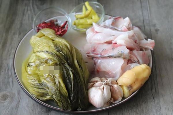 Công thức làm cá om dưa ngon tuyệt với các bước đơn giản, ăn ngày cuối thu thì tốn cơm đến lạ-3