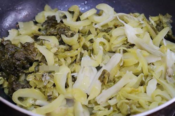 Công thức làm cá om dưa ngon tuyệt với các bước đơn giản, ăn ngày cuối thu thì tốn cơm đến lạ-8