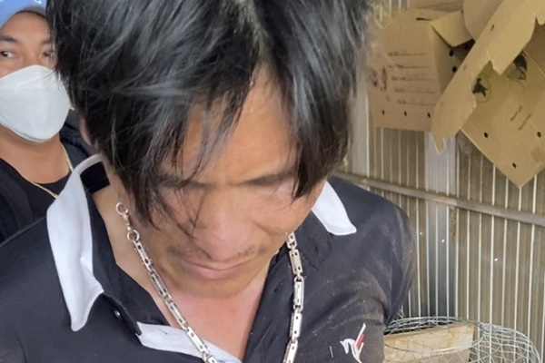 Bị bắt vì mua bán ma túy, đối tượng nhiễm HIV cắn chiến sĩ Công an-1