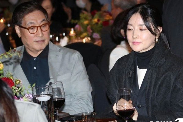 Lee Young Ae hỗ trợ chi phí vận chuyển thi thể nạn nhân ở Itaewon-2