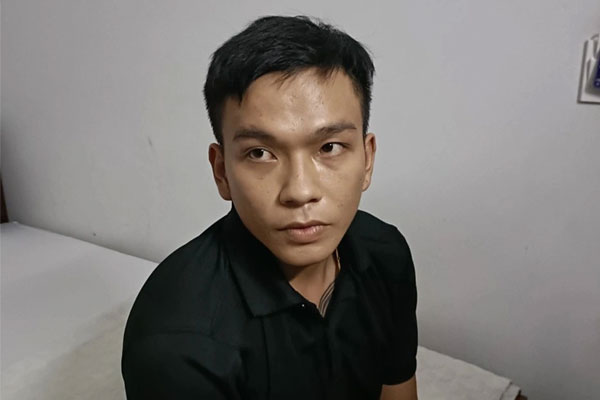 Đột nhập phòng ngủ của cầu thủ, lấy trộm iPhone và đồng hồ Rolex-1