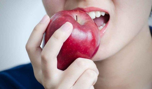 Ăn táo rất tốt nhưng cần tránh những thời điểm này trong ngày-1