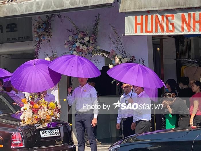 Siêu xe đổ bộ đám cưới Đỗ Mỹ Linh, dàn vệ sĩ phủ kín cả con đường trong lễ rước dâu-1