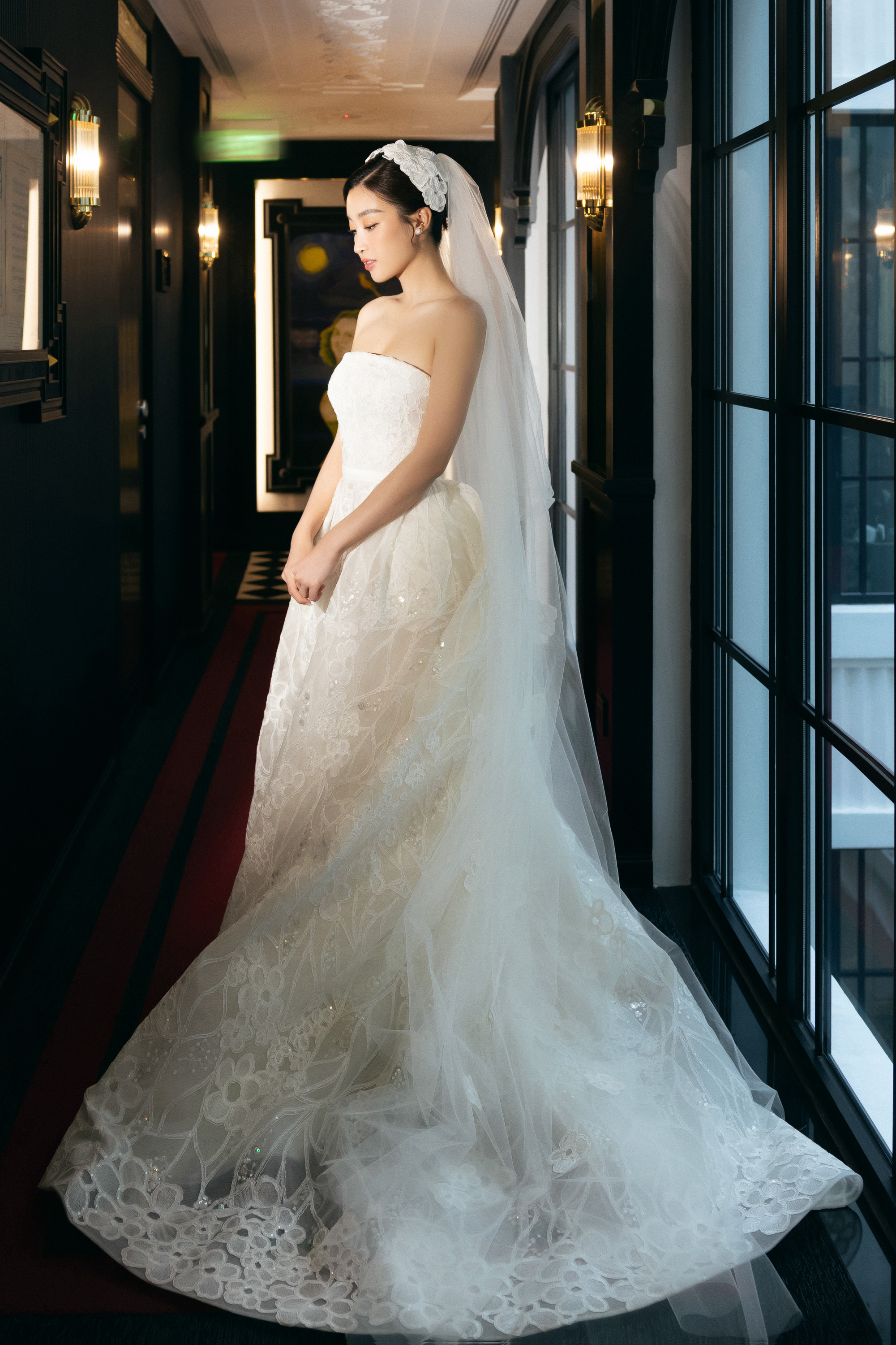 Hoa hậu Đỗ Mỹ Linh 2 lần khóc trong lễ cưới với thiếu gia Vinh Quang-2