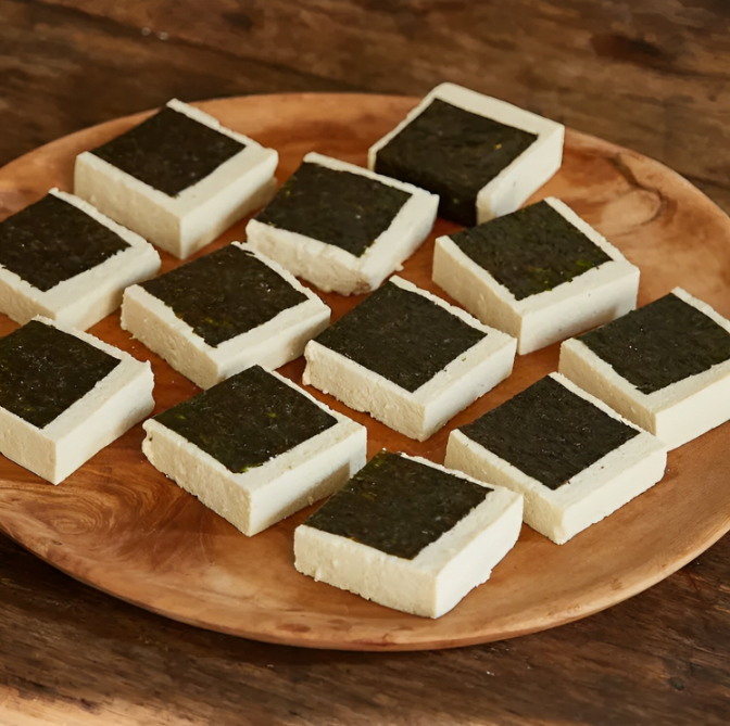 Đậu hũ cuộn rong biển: Món chay ngon dễ làm-6