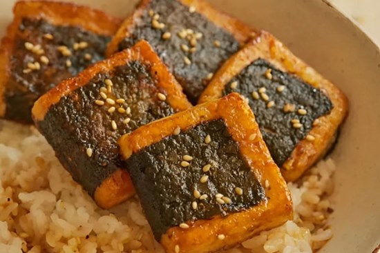 Đậu hũ cuộn rong biển: Món chay ngon dễ làm