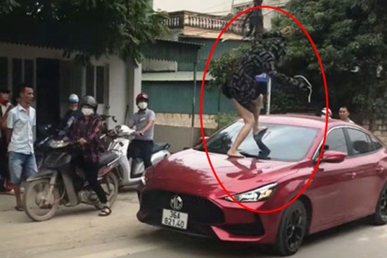 Vụ người phụ nữ đạp vỡ kính ô tô nghi đánh ghen: Có thể đối diện 3 tội danh