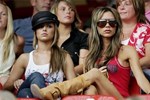 Nữ độc thân không được tự thuê khách sạn khi tới xem World Cup 2022-4