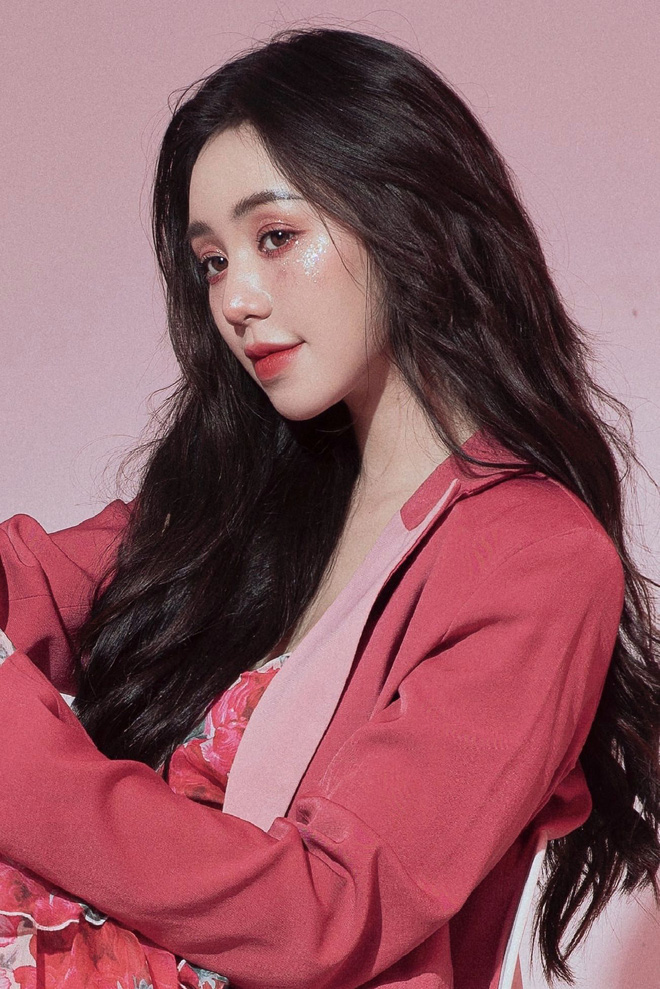 Diễn viên Việt xuống phố hút mọi ánh nhìn trong thời tiết đầu Đông-7