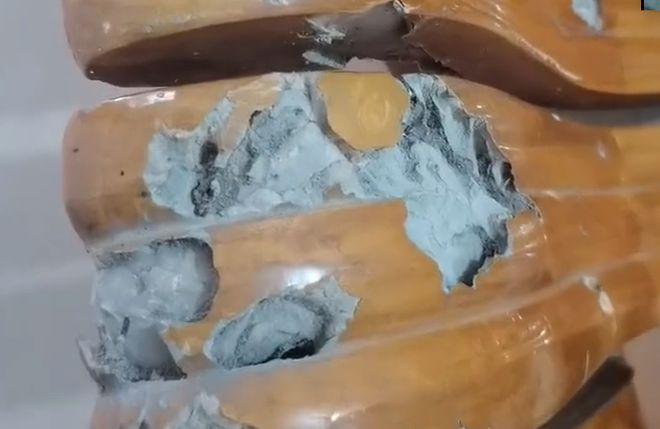 Chi 20 triệu mua bàn ghế gỗ, một thời gian sau sốc nặng vì sự thật bên trong-2