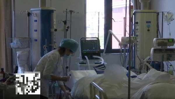 Máu của cô gái chuyển sang màu hồng, suy đa tạng nguy kịch chỉ vì 2 thói quen sinh hoạt phổ biến ở người trẻ-4