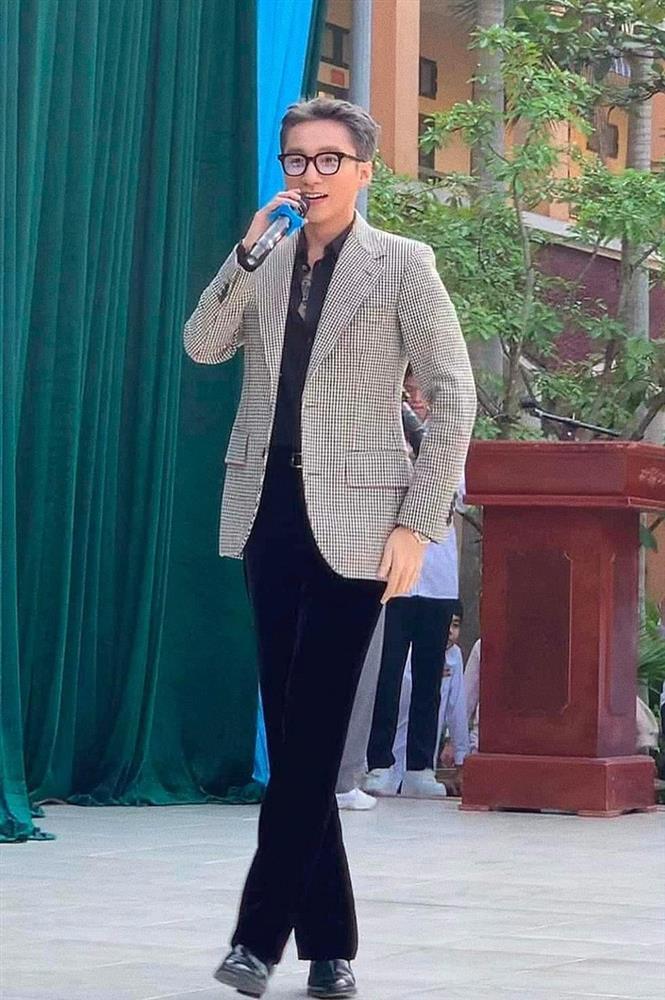 Sơn Tùng lộ da thật qua ảnh cam thường, ai nấy đều ghen tị-5