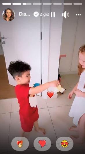 Xây nhà cho bố mẹ ở quê to nhất xã, vậy không gian sống của Bùi Tiến Dũng và vợ Tây tại Tp. HCM thế nào?-6