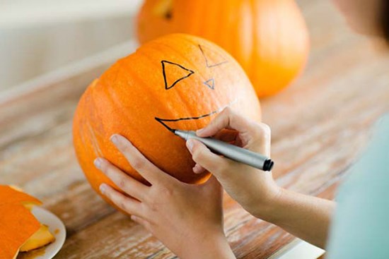 Ý nghĩa thú vị của bí ngô Halloween và cách làm đơn giản nhất