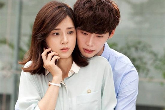 Đoạn tin nhắn gây choáng và câu chuyện về những biến cố khiến hôn nhân 'lột mặt nạ'