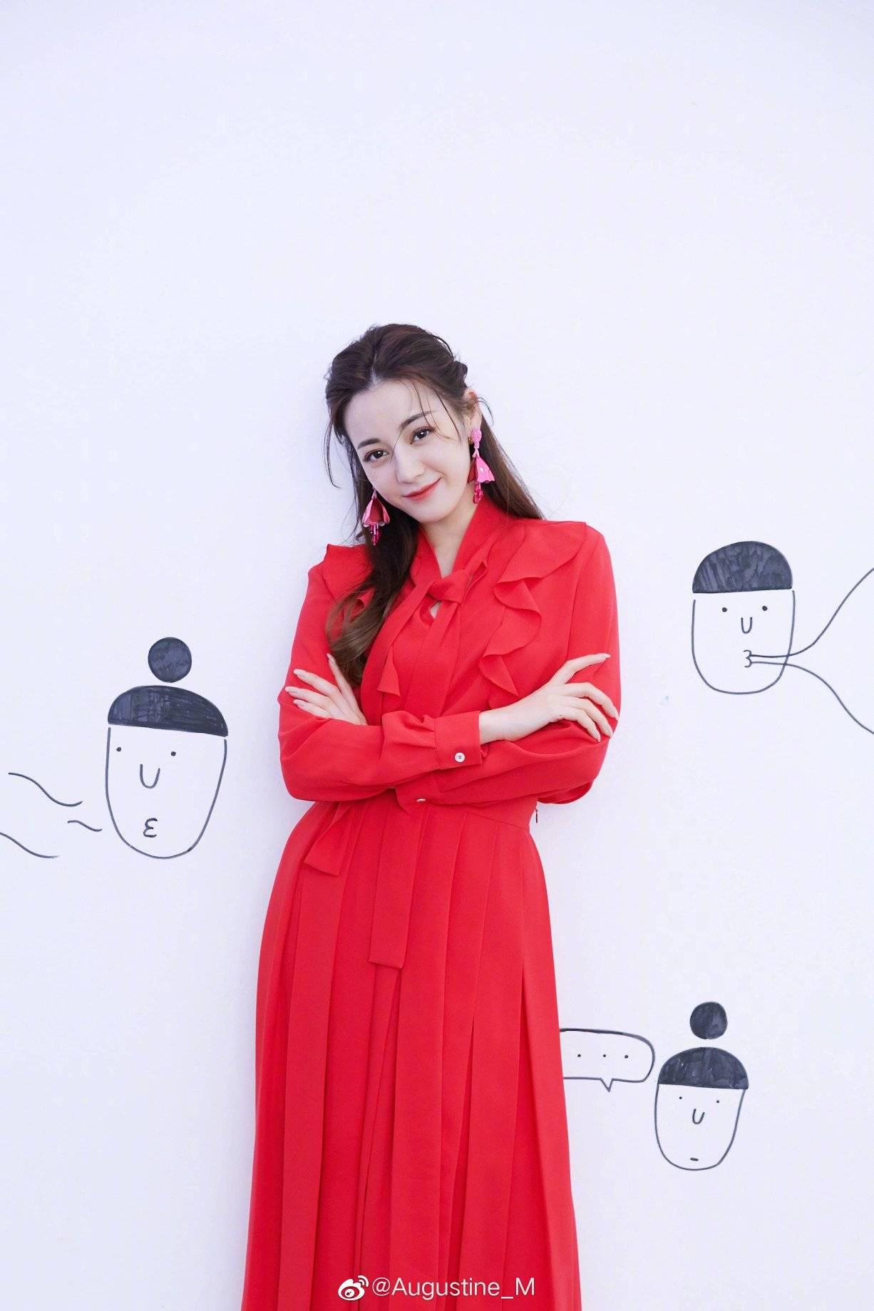 Nàng da ngăm nên tránh xa những màu sắc trang phục này-2