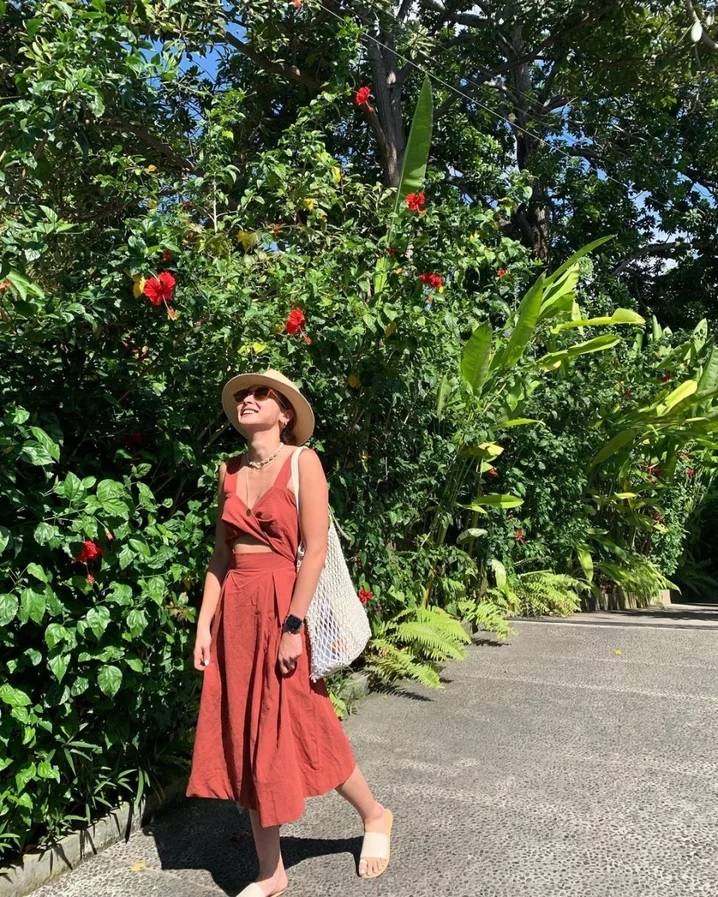 Nàng da ngăm nên tránh xa những màu sắc trang phục này-6